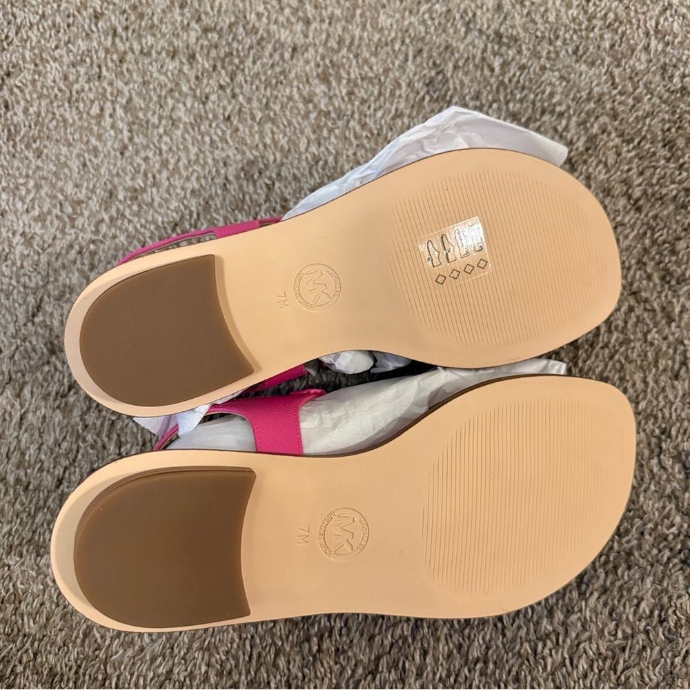 MICHAEL Michael Kors MK Plate Leather Thong Sandal In Magenta Size 7 NWB - Picture 6 of 9